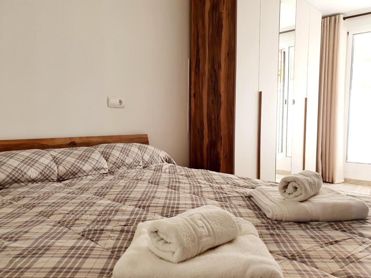Casa Yedra Apartment เบนัลมาเดนา ภายนอก รูปภาพ
